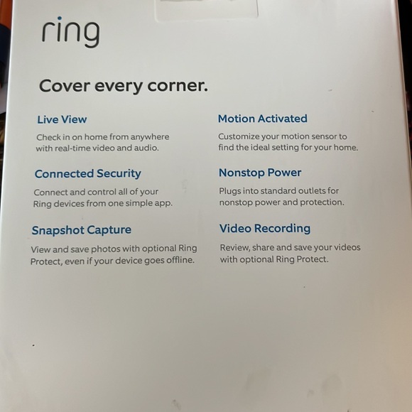 Ring Indoor Cam Plug in security camera - Picture 2 of 3